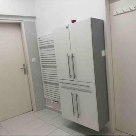 Klimatisiertes Dachgeschoss City Apartment In Zentrum Wiens Buitenkant foto