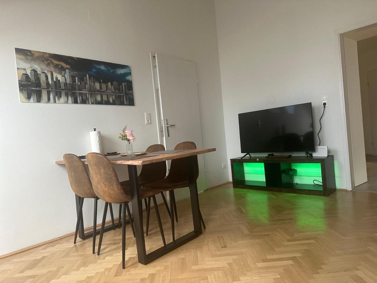 Klimatisiertes Dachgeschoss City Apartment In Zentrum Wiens Buitenkant foto