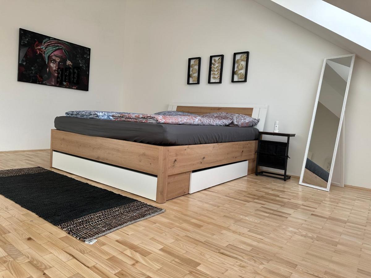 Klimatisiertes Dachgeschoss City Apartment In Zentrum Wiens Buitenkant foto