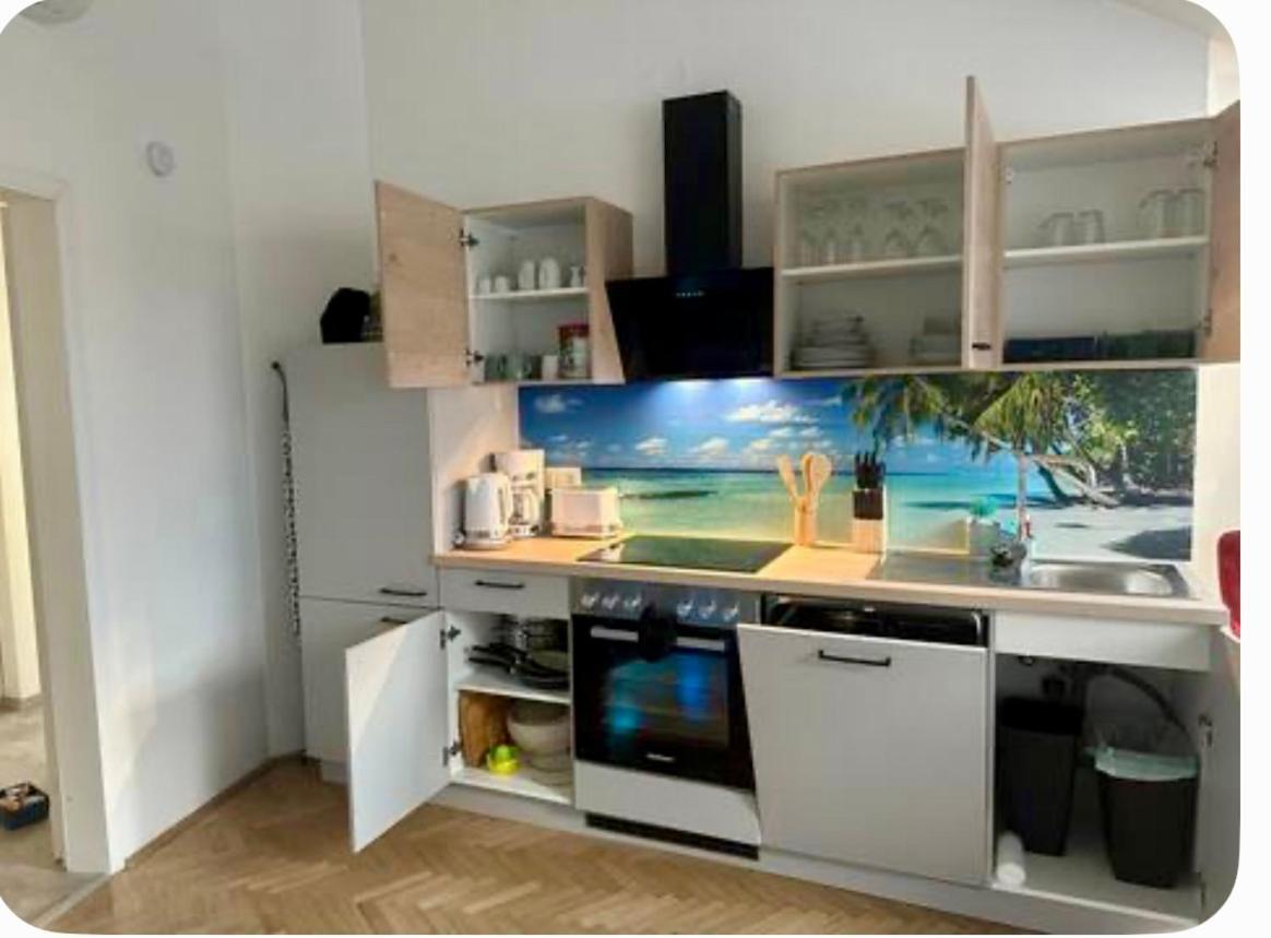 Klimatisiertes Dachgeschoss City Apartment In Zentrum Wiens Buitenkant foto